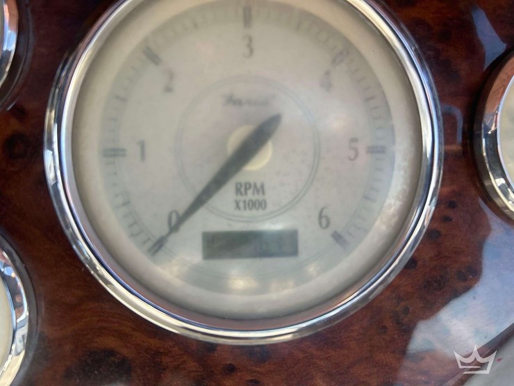 2008-regal-2565-express-cruiser-boat-with-t/a-continental-boat-trailer-image-30