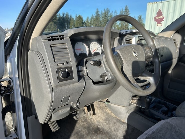 2008-dodge-ram-5500-image-22