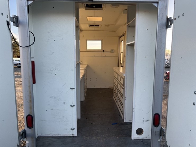 2001-cargo-wells-image-16