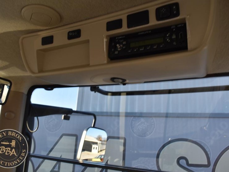 easy-man-livestock-chute-38999-image-48