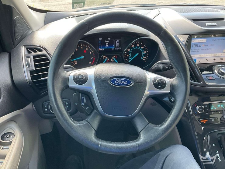 2016-ford-escape-image-16