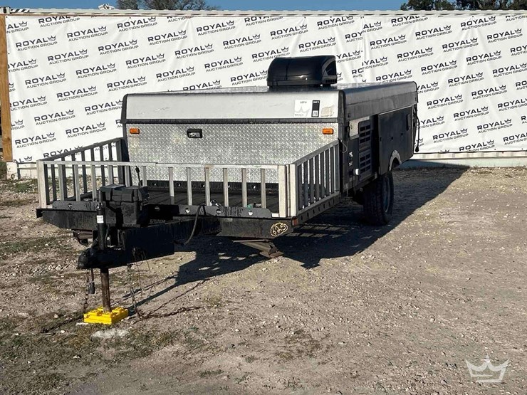 2017-columbia-northwest-somerset-evoluton-e3-pop-up-camper-image-1