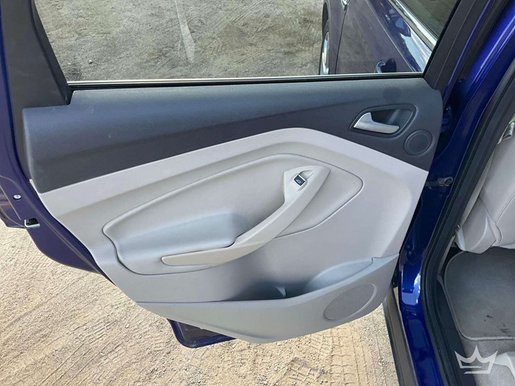 2016-ford-escape-image-23