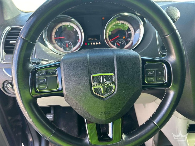 2017-dodge-grand-caravan-image-13