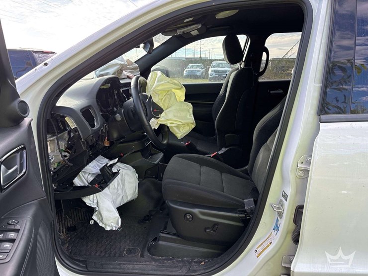 2023-dodge-durango-image-7