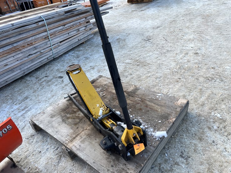 #3819-•-rolling-floor-jack-image-3