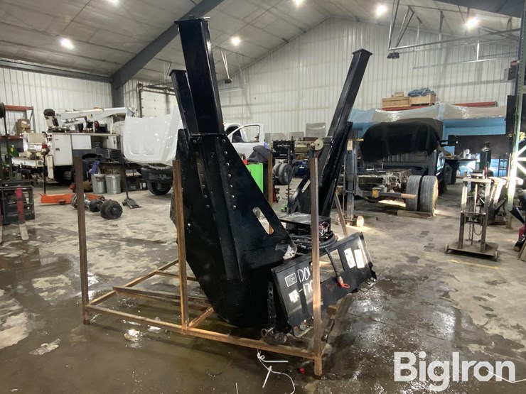 2025-giyi-gy-td27-skid-steer-tree-digger-image-7