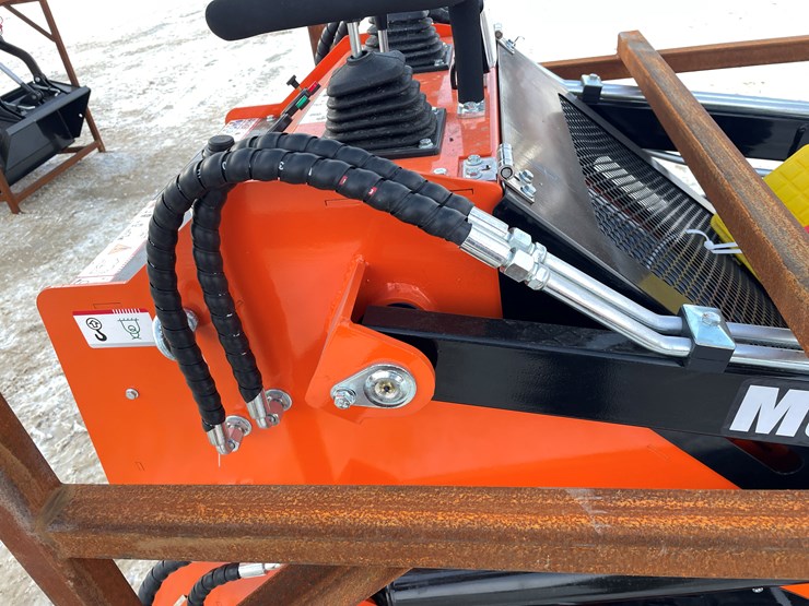#300-•-mms-mini-skid-steer-ride-on-loader-image-33