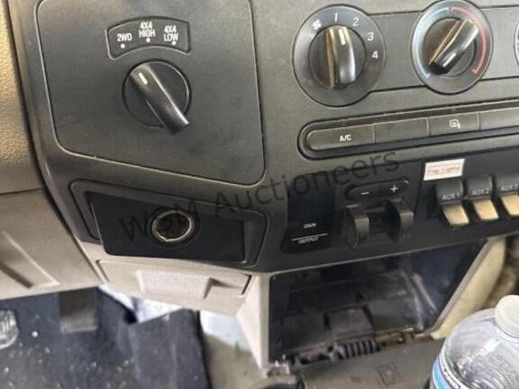 2008-ford-f250-image-23