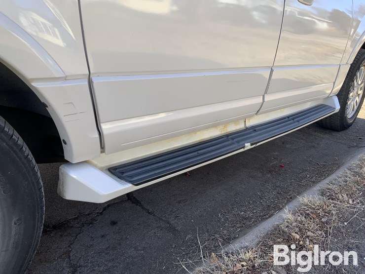 2014-ford-expedition-image-15