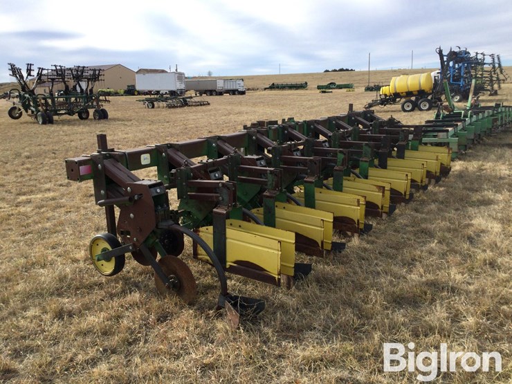 john-deere-885-image-6