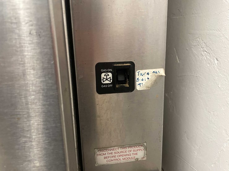 #6354-•-blodgett-double-oven-image-9