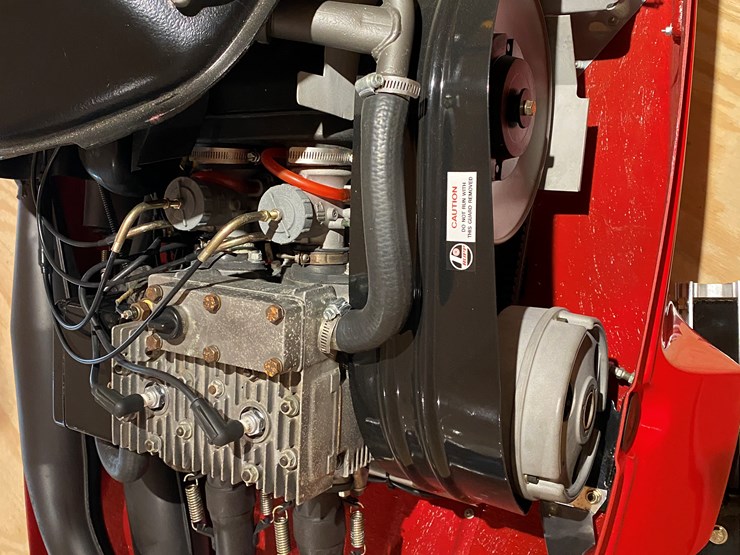 #3776-•-1976-rupp-magnum-440-snowmobile-image-20