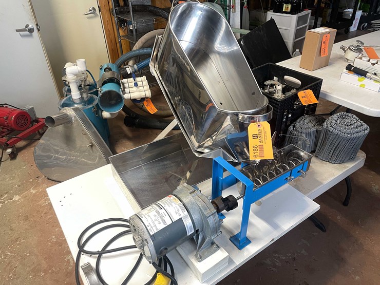 #6186-•-maple-candy-machine-image-1