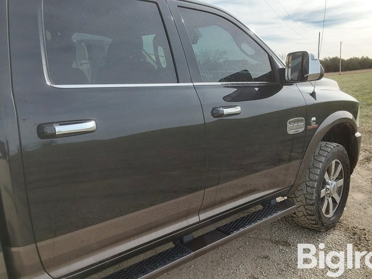 2018-dodge-2500-image-15