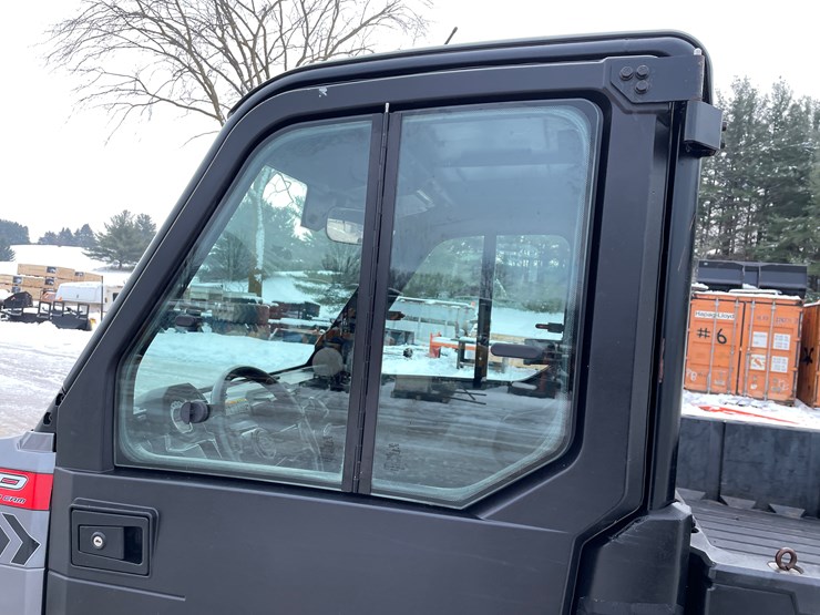 2015-polaris-ranger-xp-image-27