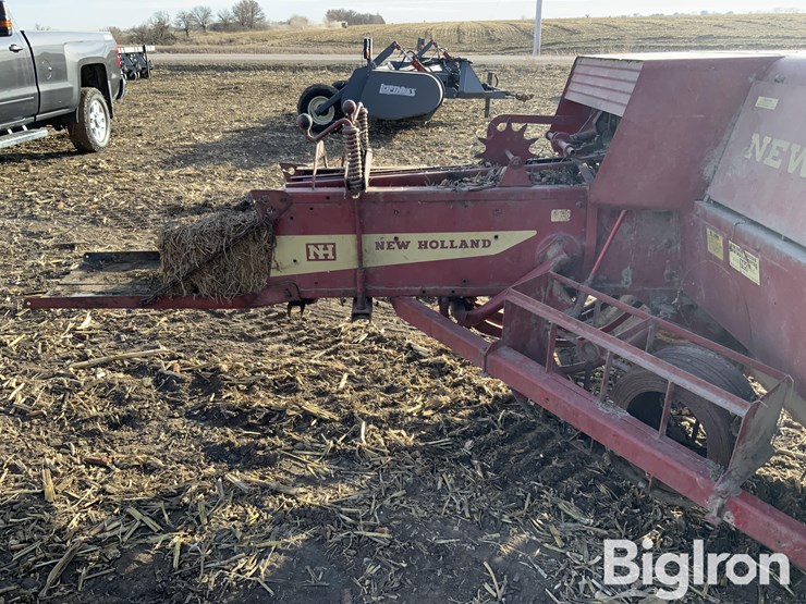 new-holland-271-image-17