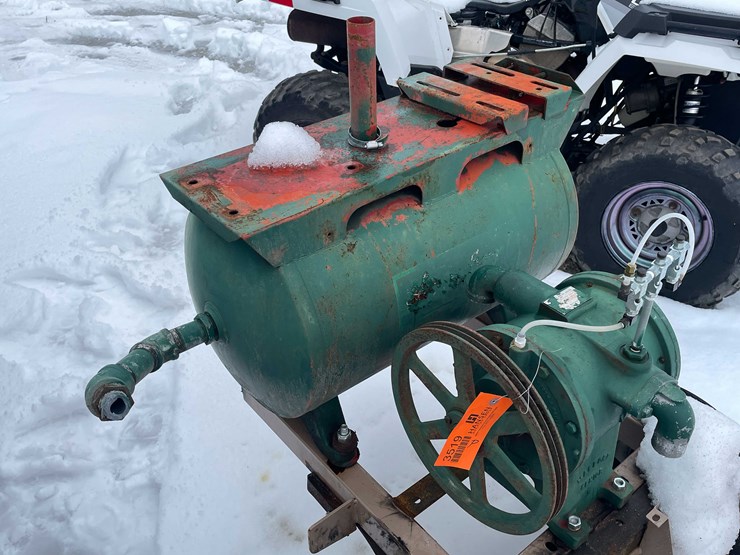 #3519-•-universal-rotary-vacuum-pump-image-10