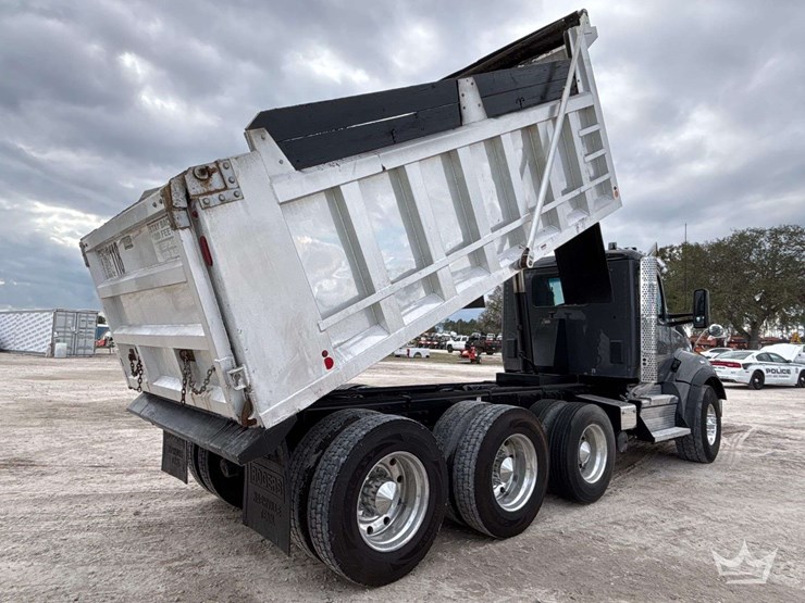 2019-kenworth-t880-image-3