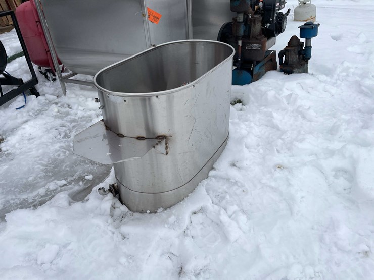 #3527-•-stainless-steel-tank-image-1