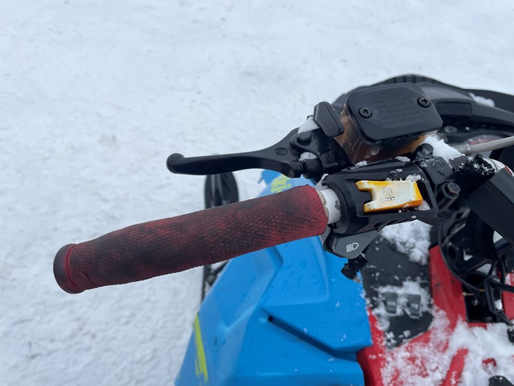 #500-•-2015-ski-doo-free-ride-800-snowmobile-(no-reg-card,-bill-of-sale-only)-image-44