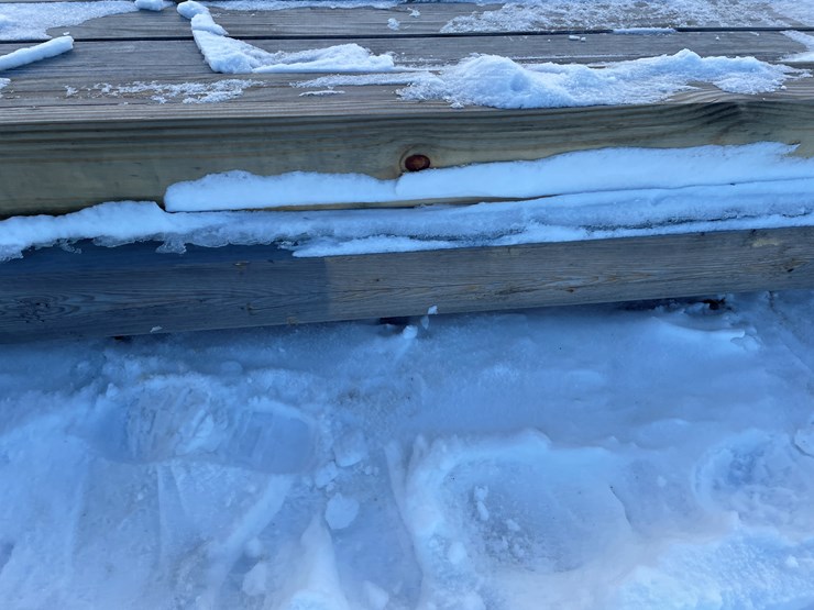 #3789-•-bundle-of-laminated-wood-beams-image-31