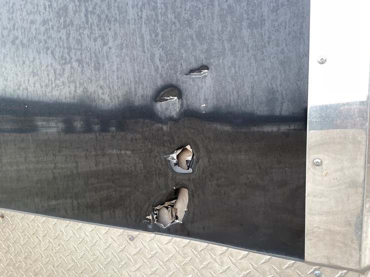 #1014-•-2018-forest-river-12'-enclosed-trailer-(has-certificate-of-origin)-image-21