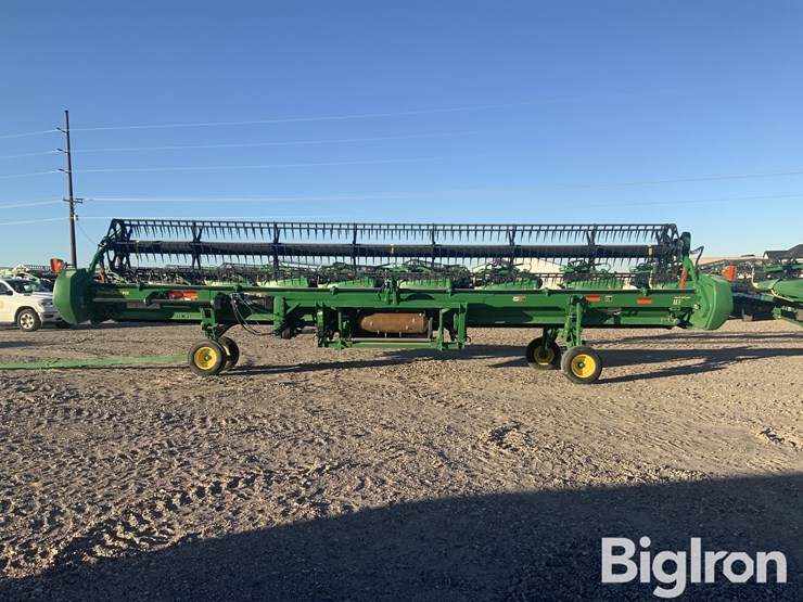 2021-john-deere-735d-image-8