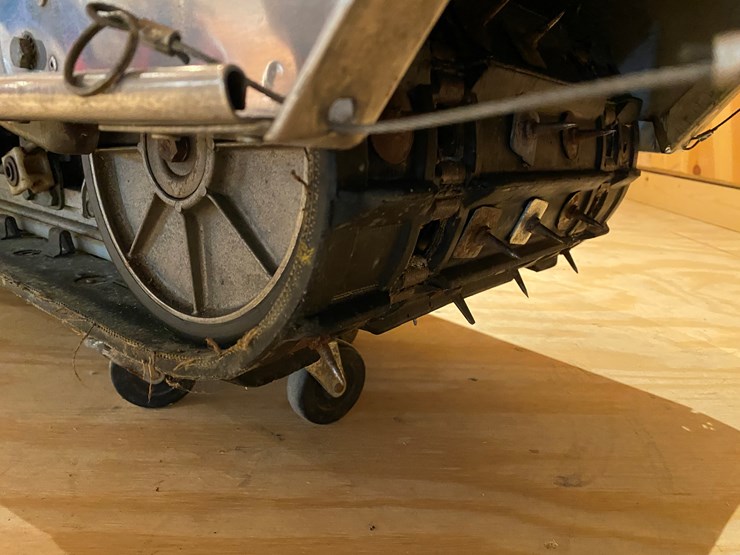 #3778-•-1975-yamaha-kalamazoo-gpx-433g-snowmobile-image-12