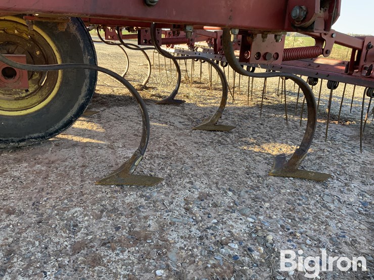 sunflower-5331-field-cultivator-image-16