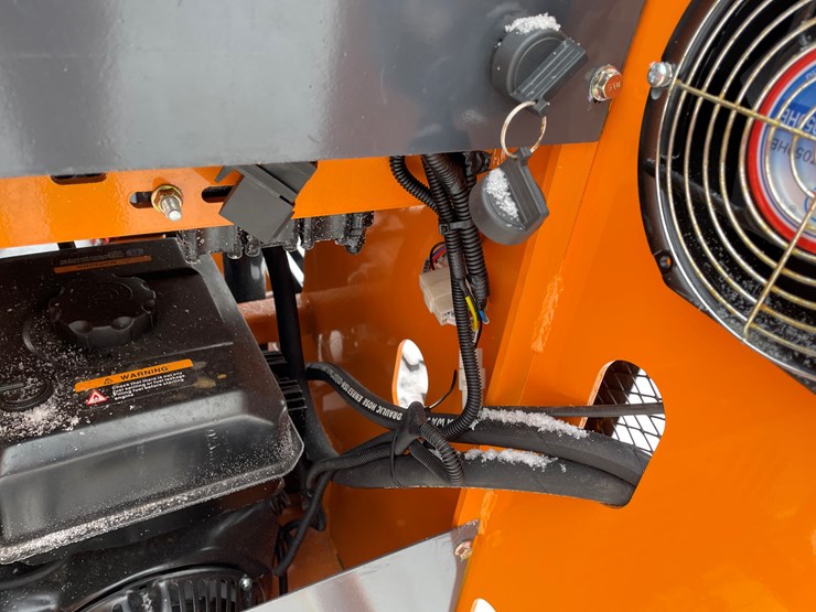 #310-•-new-land-hero-mini-skid-steer-loader-image-28