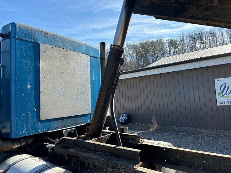 1990-kenworth-t600-image-11