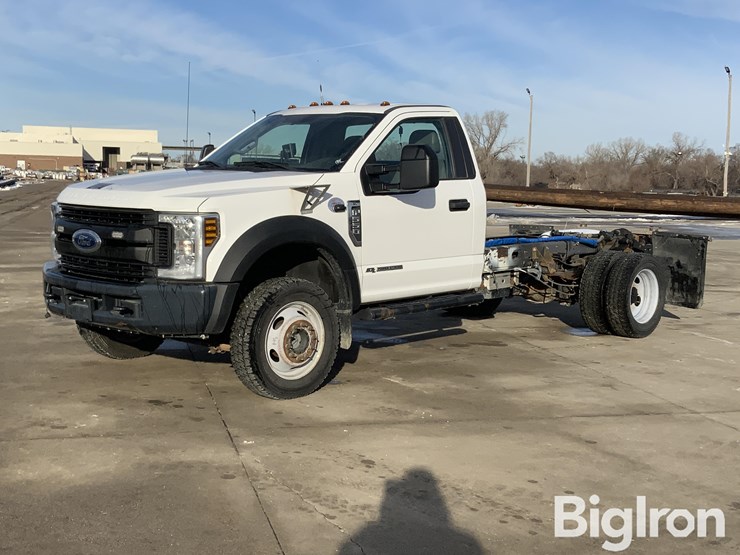 2018-ford-f550-xl-image-1