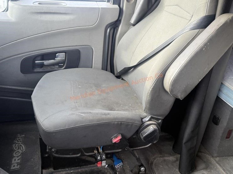 2017-international-prostar-image-50