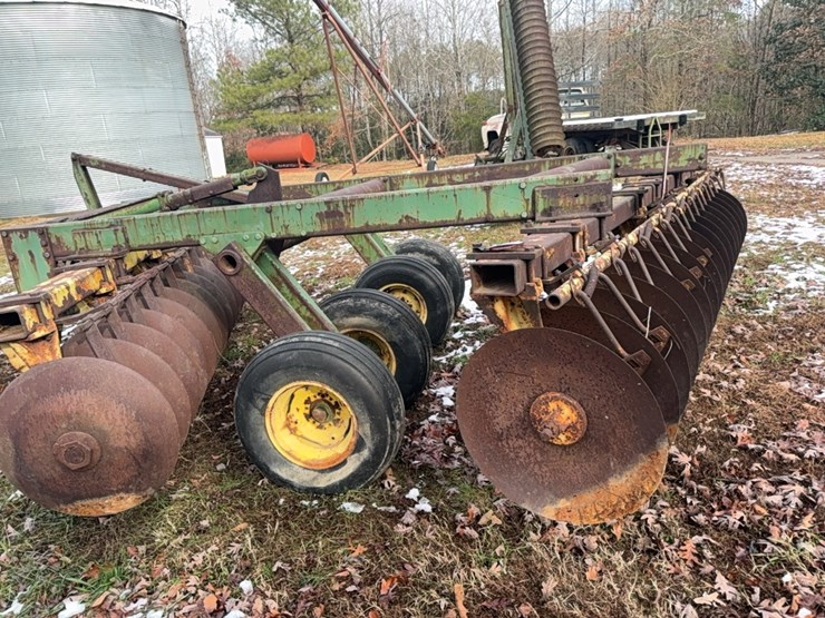 john-deere-340-image-15