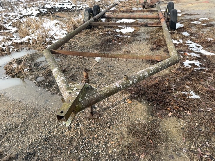 donahue-implement-carrier,-18-ft-x-6-ft,-no-wood-on-floor;-located-at-7241-roxbury-rd,-charles-city,-va,-please-call-804.837.9940-or-804.651.4404-with-questions-image-3