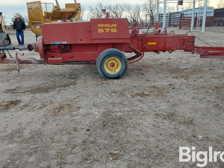 new-holland-575-image-6