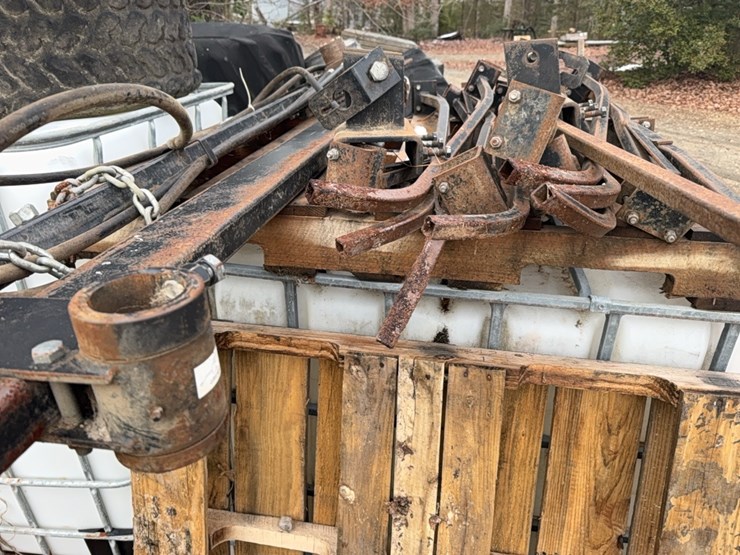 corn-reel,-6-row-hydraulic;-located-at-7241-roxbury-rd,-charles-city,-va,-please-call-804.837.9940-or-804.651.4404-with-questions-image-17