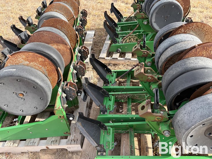 john-deere-1770nt-image-15