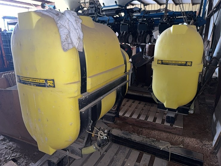 reddick-saddle-tanks-and-brackets,-last-on-4955;-located-at-7241-roxbury-rd,-charles-city,-va,-please-call-804.837.9940-or-804.651.4404-with-questions-image-7