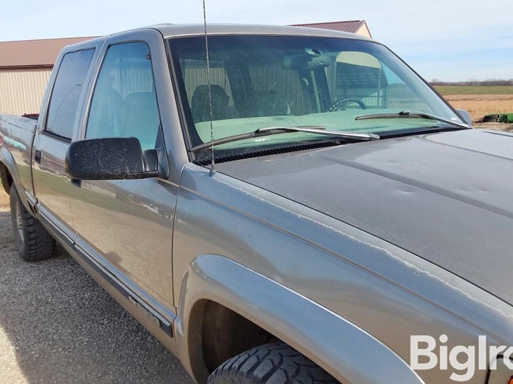 1999-gmc-2500-image-11