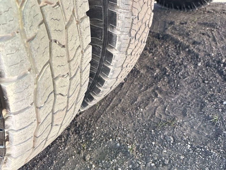 2018-chevrolet-silverado-3500hd-image-25