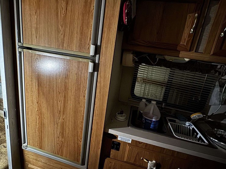 2000-coachmen-catalina-lite-hw-22'-travel-trailer-image-28