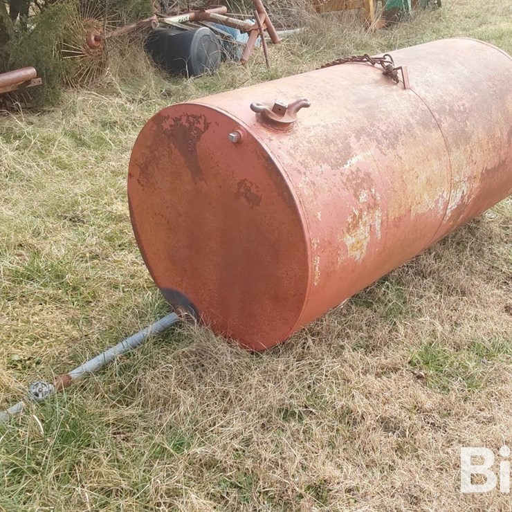 300-Gallon Water Tank