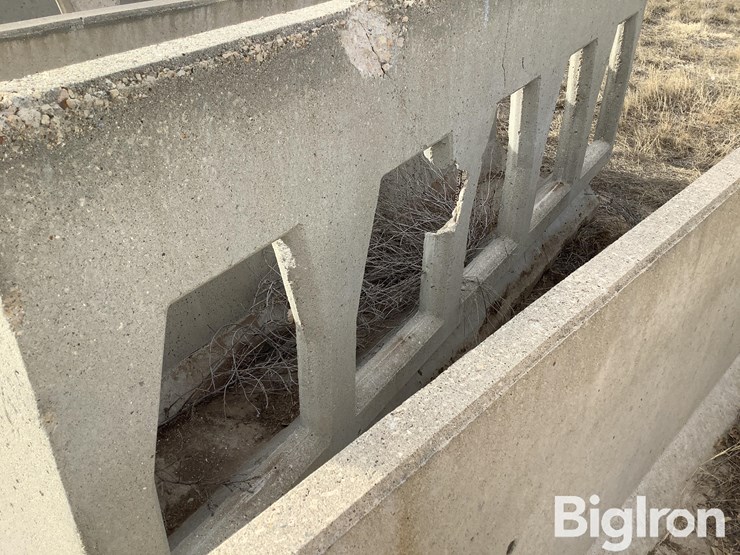 concrete-fenceline-feed-bunks-image-15
