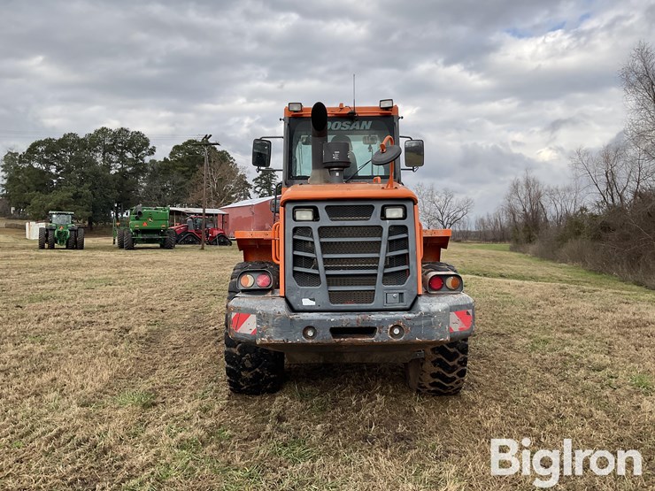 2016-doosan-dl220-5-image-6