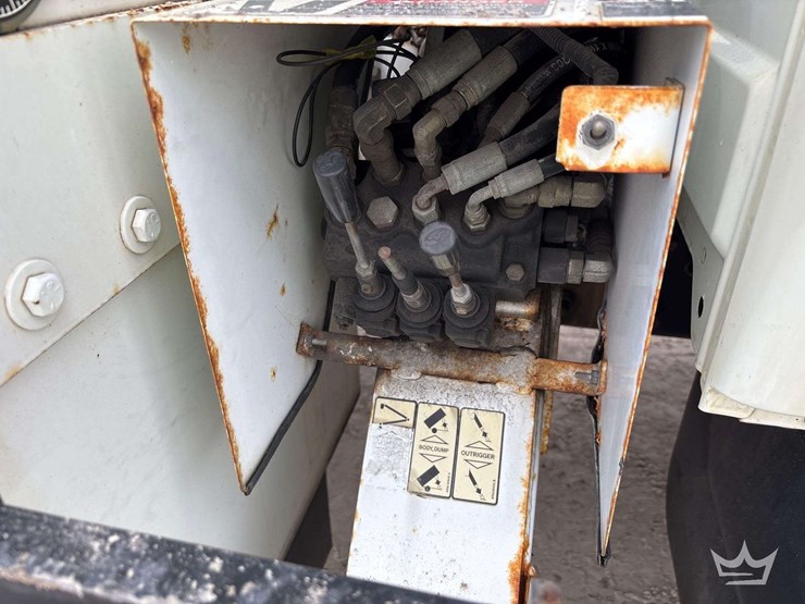 2007-international-durastar-4300-image-40