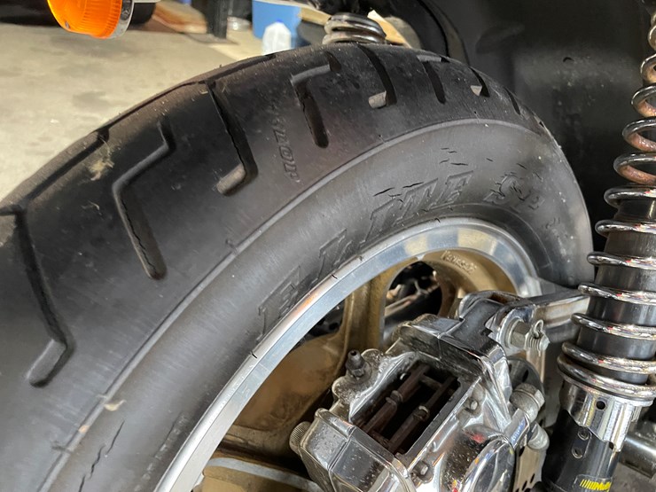 #3814-•-1980-kawasaki-z1-classic-motorcycle-(has-wi-title)-image-11