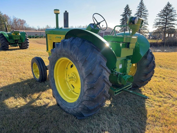 1959-john-deere-730-image-5