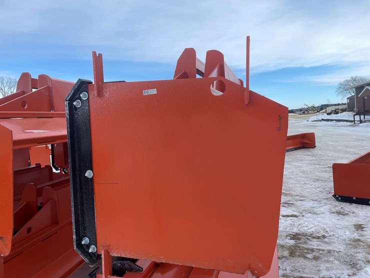 #2004-•-new-kc-12'-loader-pusher-image-4